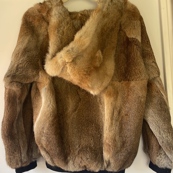 Genuine Fir Poncho - Picture 5 of 5